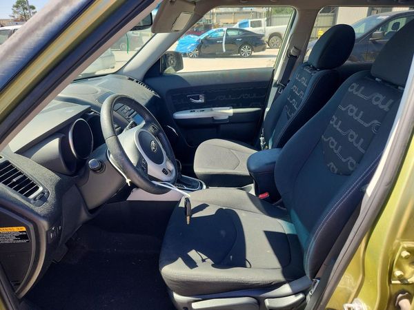 2012 KIA SOUL GL — DENT