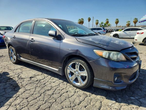 2013 TOYOTA COROLLA — Passenger 3/4