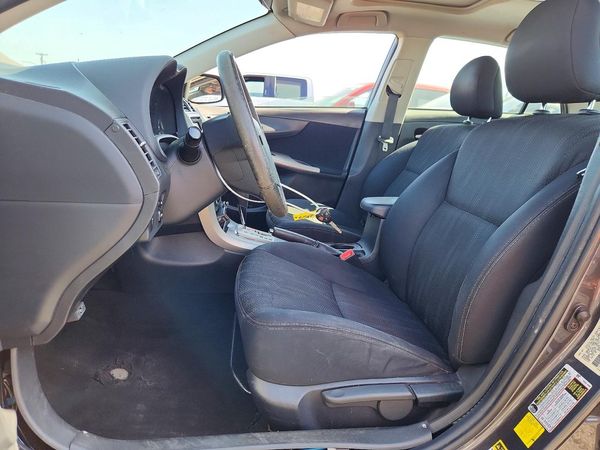 2013 TOYOTA COROLLA — DENT