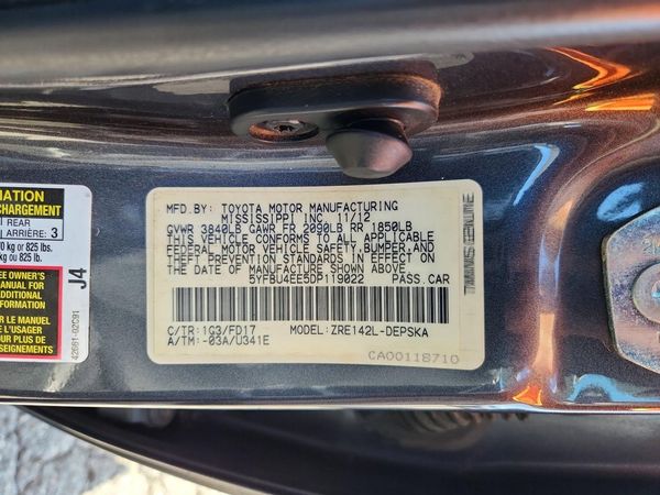 2013 TOYOTA COROLLA — VINS