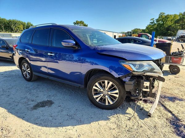 2019 NISSAN PATHFINDER — Passenger 3/4