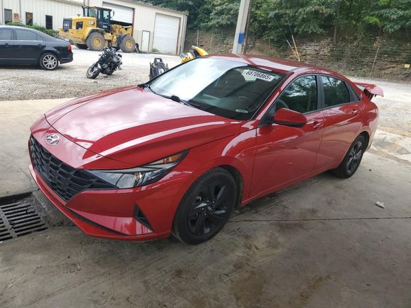 2022 HYUNDAI ELANTRA