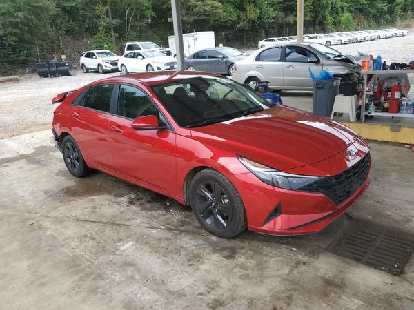 2022 HYUNDAI ELANTRA