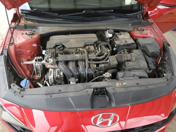 2022 HYUNDAI ELANTRA