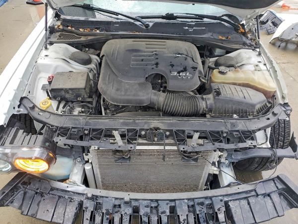2020 DODGE CHALLENGER GT — Engine bay