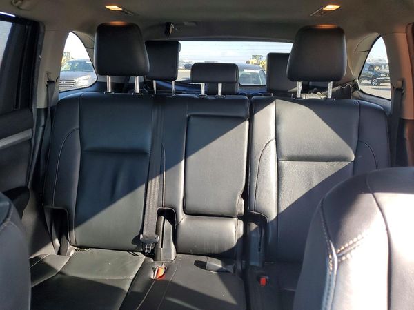 2019 TOYOTA HIGHLANDER SE/XLE — SUVN