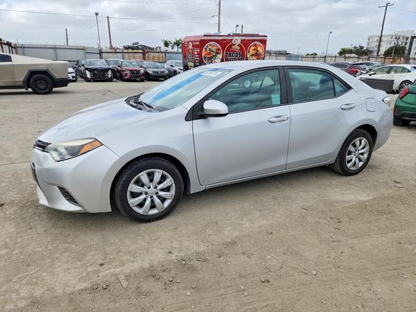 2015 TOYOTA COROLLA