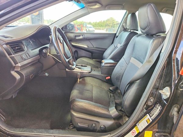 2014 TOYOTA CAMRY — DENT