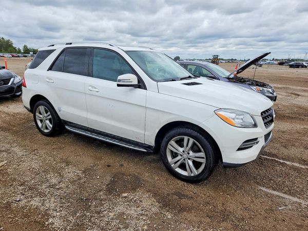 2014 MERCEDES-BENZ ML ML350 4-MATIC — Passenger 3/4