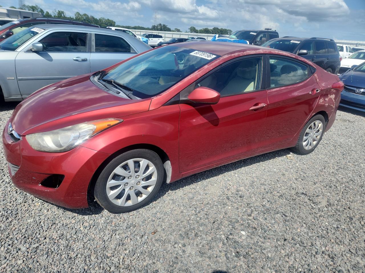 2013 HYUNDAI ELANTRA — Front 3/4