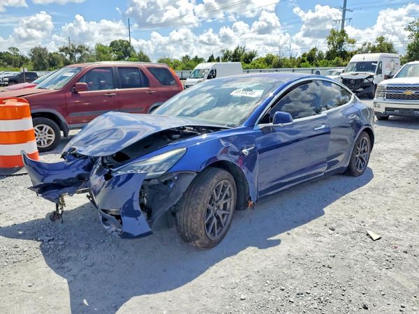 2018 TESLA MODEL 3 — Front 3/4