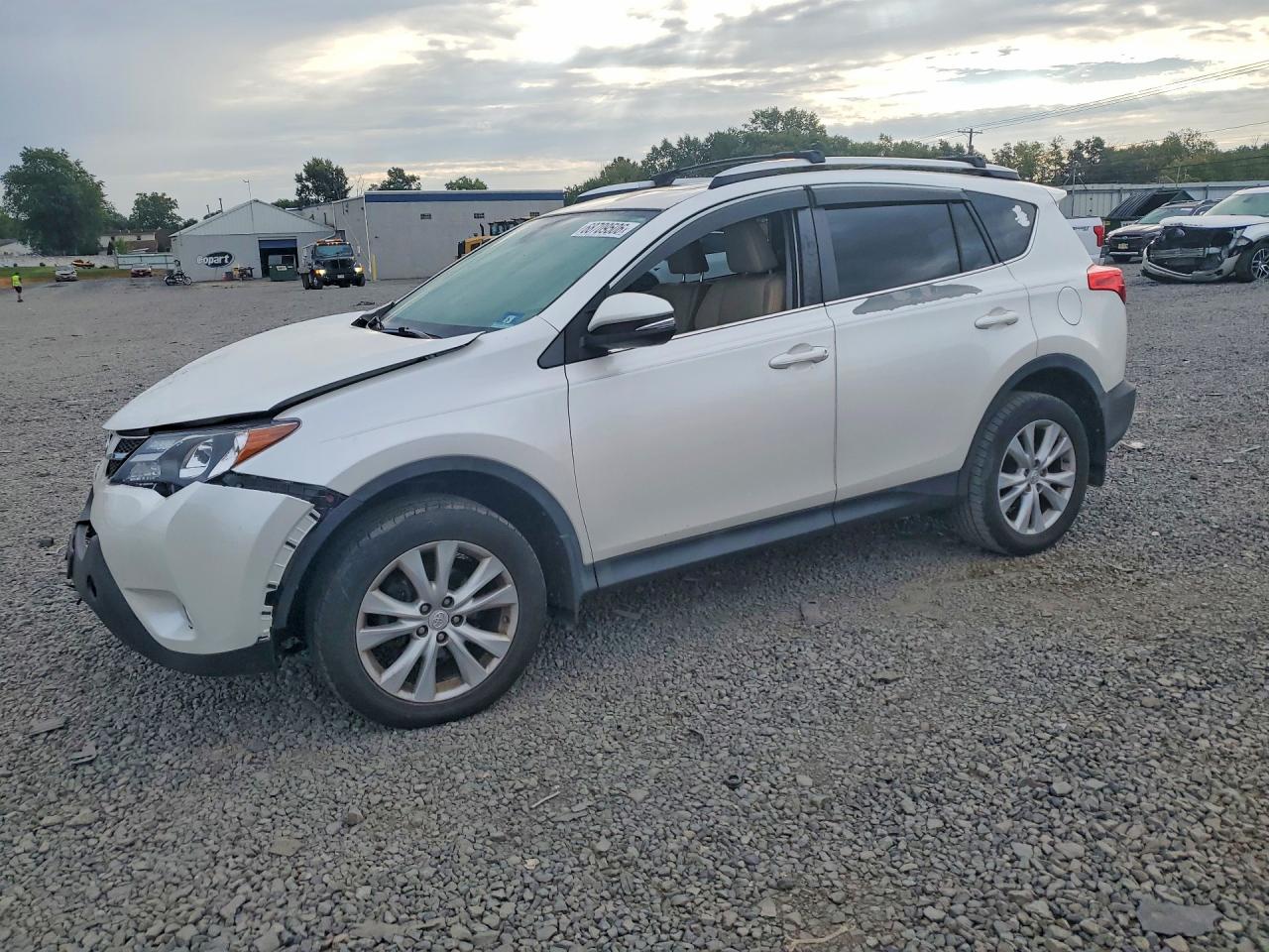 2014 TOYOTA RAV4 High — Front 3/4
