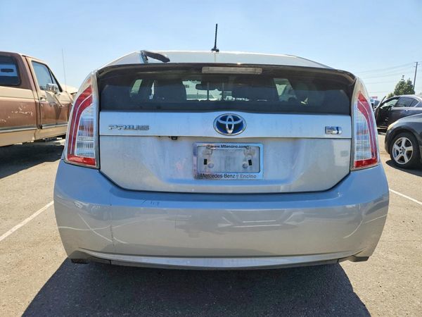 2015 TOYOTA PRIUS — DIRR