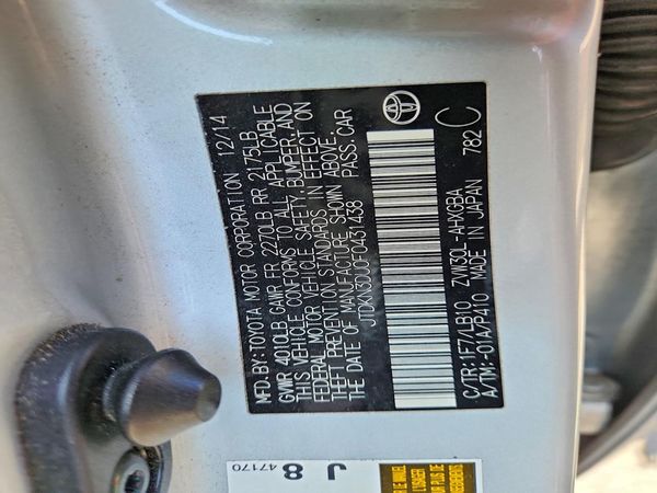 2015 TOYOTA PRIUS — VINS