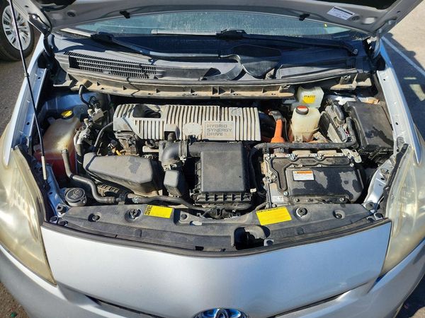 2015 TOYOTA PRIUS