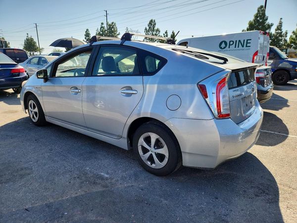 2015 TOYOTA PRIUS