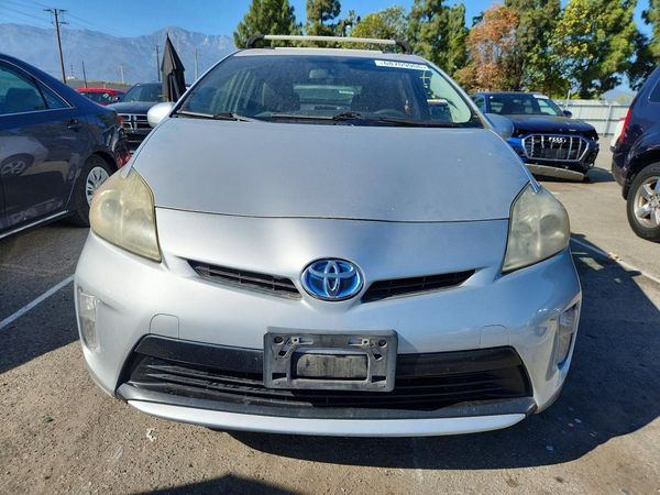2015 TOYOTA PRIUS