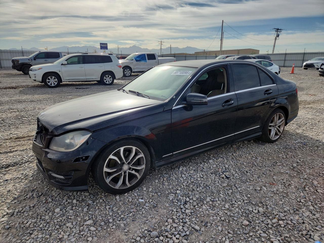 2012 MERCEDES-BENZ C-CLASS C300 4-MATIC — Front 3/4