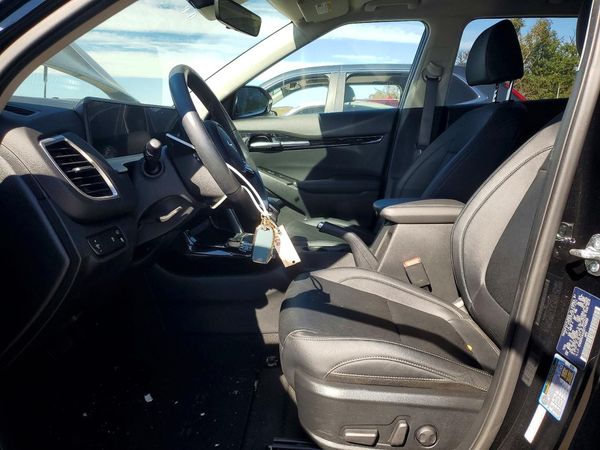 2025 KIA SELTOS EX — DENT