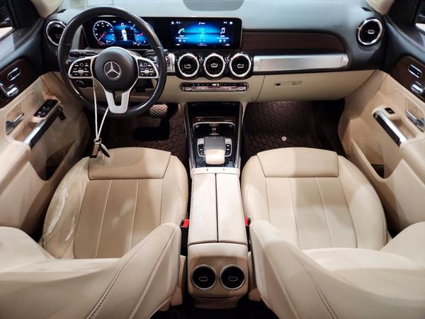 2020 MERCEDES-BENZ GLB GLB250-4M