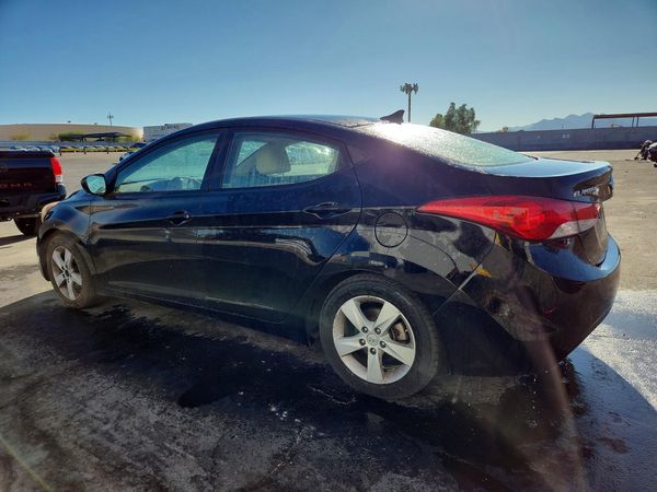 2013 HYUNDAI ELANTRA