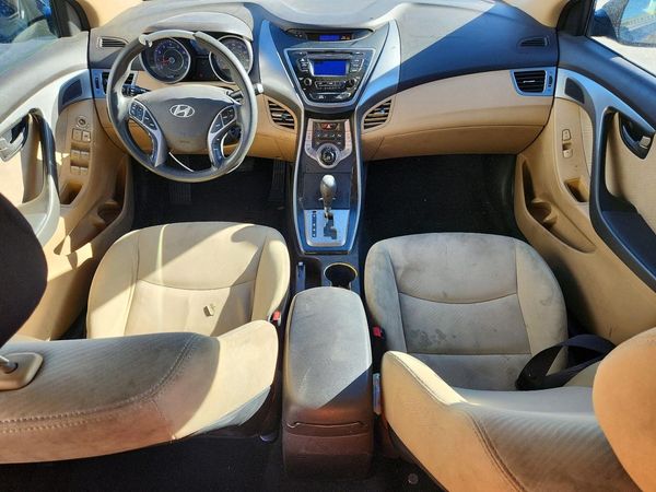 2013 HYUNDAI ELANTRA