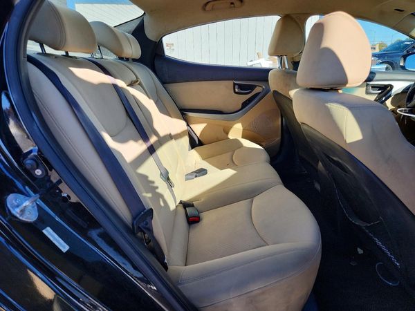 2013 HYUNDAI ELANTRA