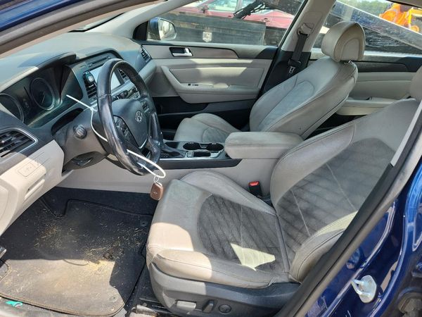 2015 HYUNDAI SONATA — DENT