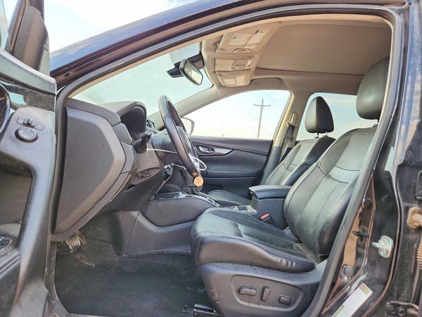 2018 NISSAN ROGUE — DENT