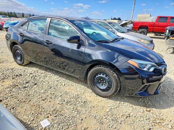 2015 TOYOTA COROLLA L/LE — Passenger 3/4