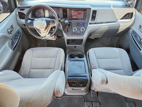 2020 TOYOTA SIENNA E grade — CKPT