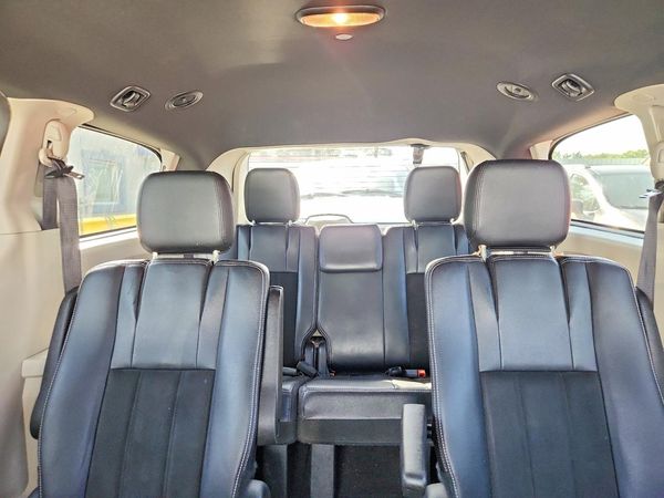 2019 DODGE GRAND CARAVAN SXT — SUVN