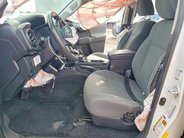 2022 TOYOTA TACOMA SR5 — DENT
