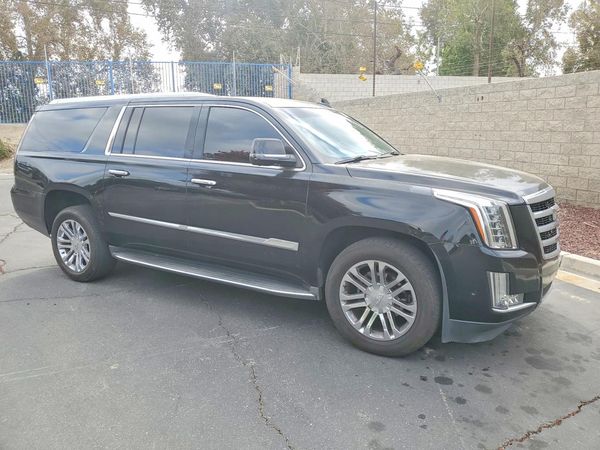 2017 CADILLAC ESCALADE ESV Base