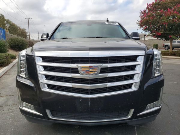 2017 CADILLAC ESCALADE ESV Base