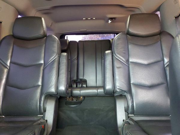 2017 CADILLAC ESCALADE ESV Base
