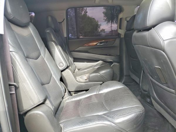 2017 CADILLAC ESCALADE ESV Base