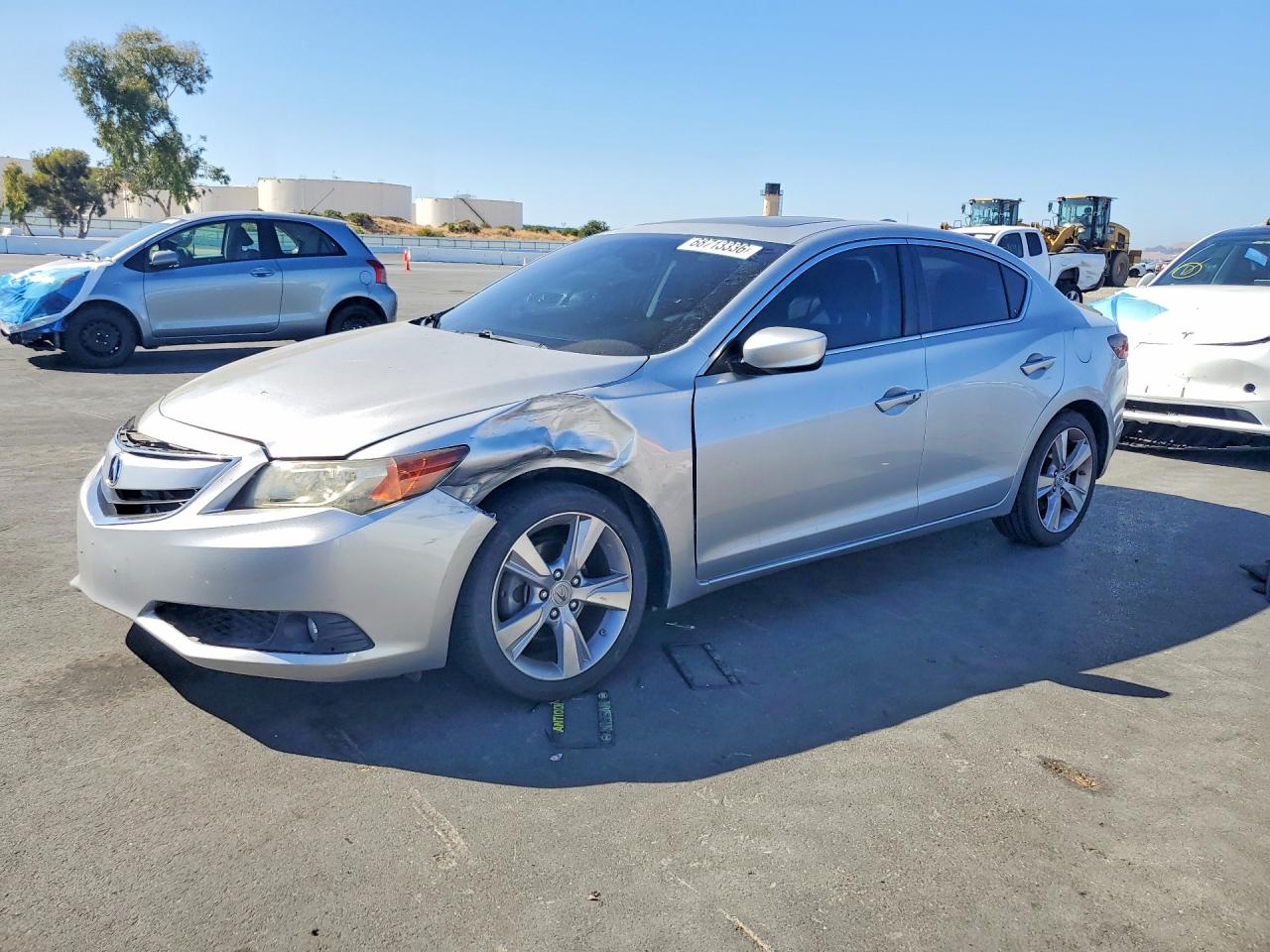 2013 ACURA ILX 20 PREMIUM — Front 3/4