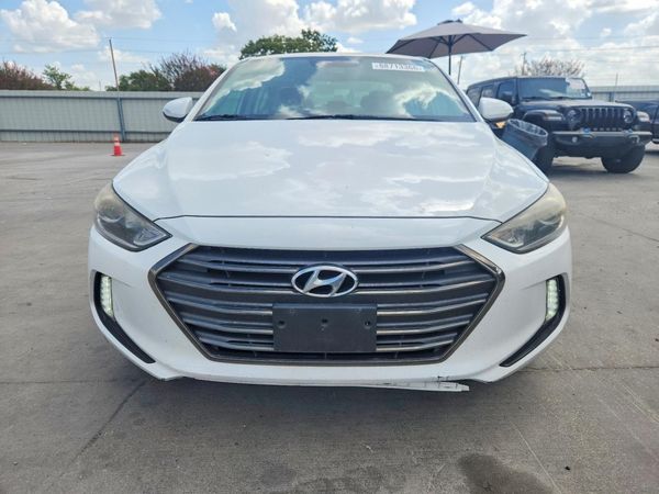 2017 HYUNDAI ELANTRA