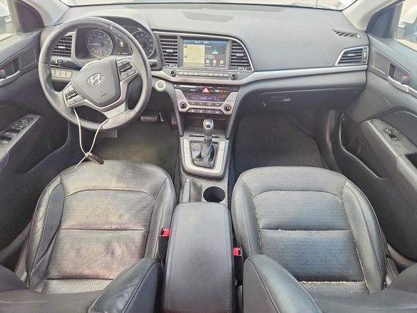 2017 HYUNDAI ELANTRA