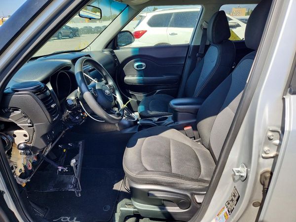 2018 KIA SOUL — DENT