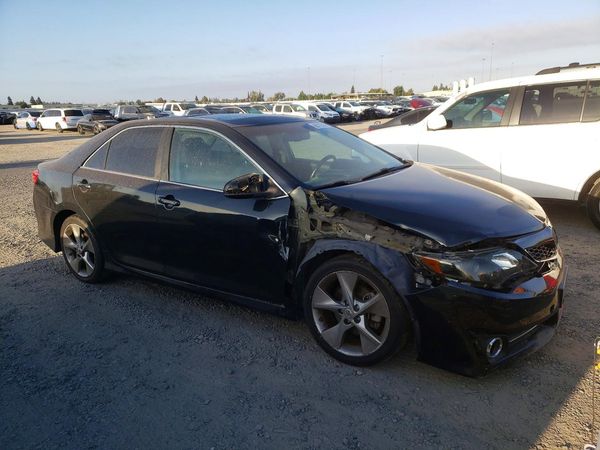 2012 TOYOTA CAMRY — Passenger 3/4