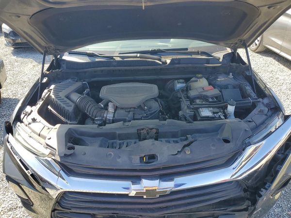 2019 CHEVROLET BLAZER 2LT — Engine bay