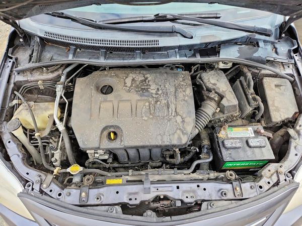 2013 TOYOTA COROLLA — Engine bay