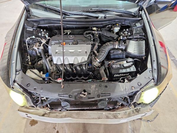 2012 ACURA TSX SE — Engine bay