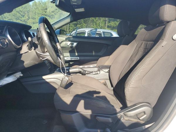 2018 FORD MUSTANG — DENT