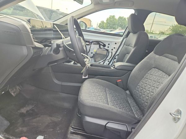 2025 NISSAN KICKS — DENT