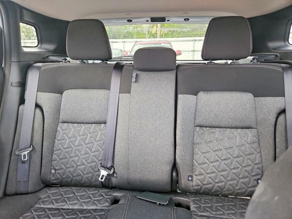 2025 NISSAN KICKS — SUVN