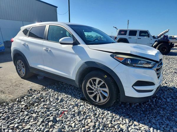 2017 HYUNDAI TUCSON — Passenger 3/4