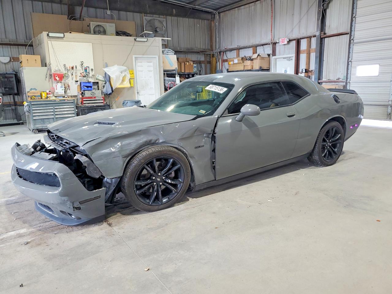 2018 DODGE CHALLENGER — Front 3/4